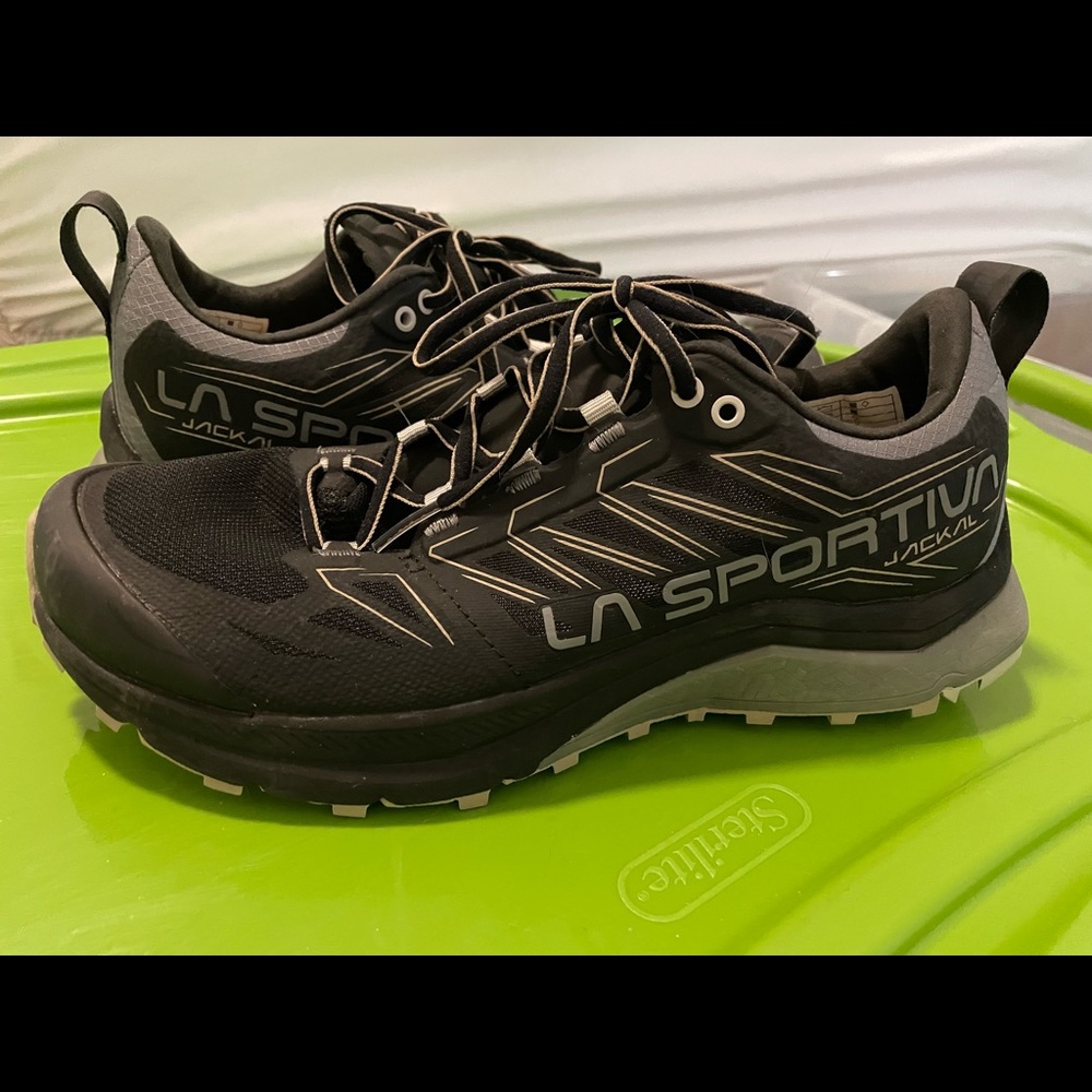 La sportiva jackal trail runners
